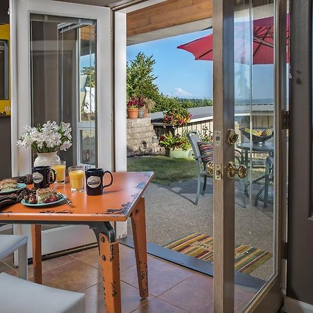 Three Tree Point Bed And Breakfast Burien Екстериор снимка